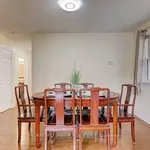 Rent 3 bedroom apartment in Richmond Hill (Crosby)