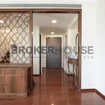 Rent 4 bedroom apartment of 182 m² in Παράδεισος