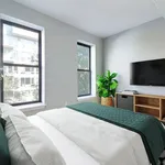 Rent 2 bedroom house in Brooklyn