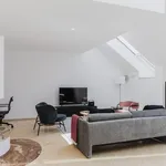 Miete 4 Schlafzimmer wohnung von 1528 m² in Vienna