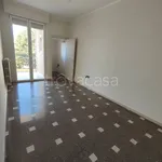 Affitto 2 camera appartamento di 80 m² in Acquaviva delle Fonti