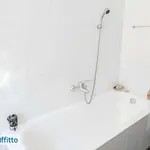 Affitto 3 camera appartamento di 95 m² in Genoa