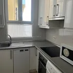 Alquilo 3 dormitorio casa de 110 m² en Madrid