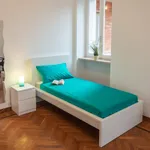 Rent 4 bedroom apartment in Turin