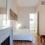 Rent 3 bedroom apartment of 140 m² in Paris