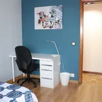 Rent 7 bedroom apartment in Madrid