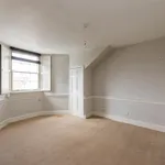 Rent 4 bedroom house in Edinburgh  South