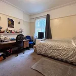 Rent 6 bedroom house in East Midlands