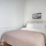 Rent 2 bedroom apartment of 79 m² in paris