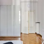 Rent a room in milan