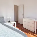 Rent a room in lisbon