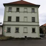 Pronajměte si 4 ložnic/e byt o rozloze 87 m² v zatec