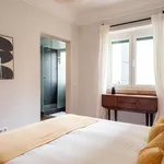 Rent 3 bedroom apartment of 18 m² in Lisbon