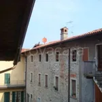 Affitto 3 camera appartamento di 70 m² in Colle Brianza