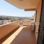 Affitto 3 camera appartamento di 100 m² in Reggio Calabria