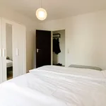 Miete 2 Schlafzimmer wohnung von 65 m² in Düsseldorf