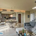 Rent 4 bedroom apartment of 220 m² in Milan