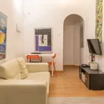 Rent a room of 110 m² in Madrid