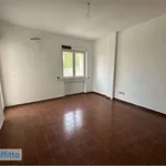 Affitto 3 camera casa di 80 m² in Bari