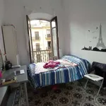 Rent a room of 150 m² in granada