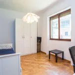 Rent a room of 110 m² in milan