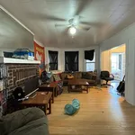 Rent 3 bedroom apartment in Albany