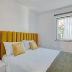 Rent 1 bedroom apartment of 51 m² in lisbon