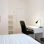 Rent a room of 170 m² in lisbon