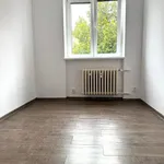 Pronajměte si 3 ložnic/e byt o rozloze 63 m² v Prague