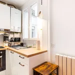 Appartement de 323 m² avec 1 chambre(s) en location à Paris