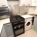 Rent 2 bedroom flat in London