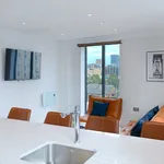 Rent 4 bedroom apartment of 68 m² in Salford