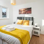 Maunsell Park, Crawley - Amsterdam Apartments for Rent