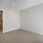 Rent 2 bedroom apartment in Bundoora, VIC 3083