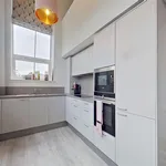 Rent 2 bedroom flat in Glasgow  West