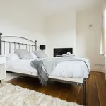 Rent 4 bedroom apartment in South East England