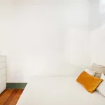 Rent a room of 180 m² in Lisboa