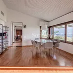 Rent 5 bedroom house of 440 m² in Campè