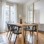 Appartement de 797 m² avec 2 chambre(s) en location à Bordeaux