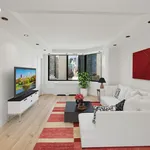 Rent 2 bedroom apartment of 89 m² in New York