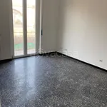 Affitto 4 camera appartamento di 43 m² in Genova