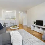 Rent 1 bedroom apartment in Manhattan