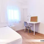 Rent a room of 85 m² in Sevilla