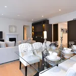 Rent 2 bedroom flat in Mayfair