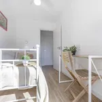 Rent a room of 70 m² in valencia