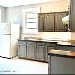 Rent 3 bedroom apartment of 204 m² in Staten Island