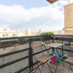 Rent a room of 70 m² in valencia