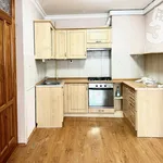 Rent 2 bedroom apartment of 628 m² in Kecskemét