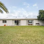 Rent 3 bedroom house in Struisbaai