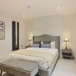 Rent 3 bedroom apartment of 77 m² in London